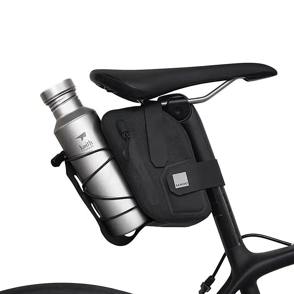 Titan-Sportflasche Keith mit Fahrradsatteltasche